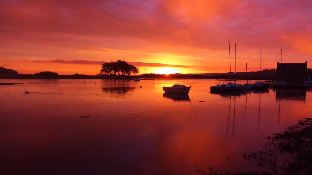 Gites "Le Clos De La Baie" Paimpol Esterno foto